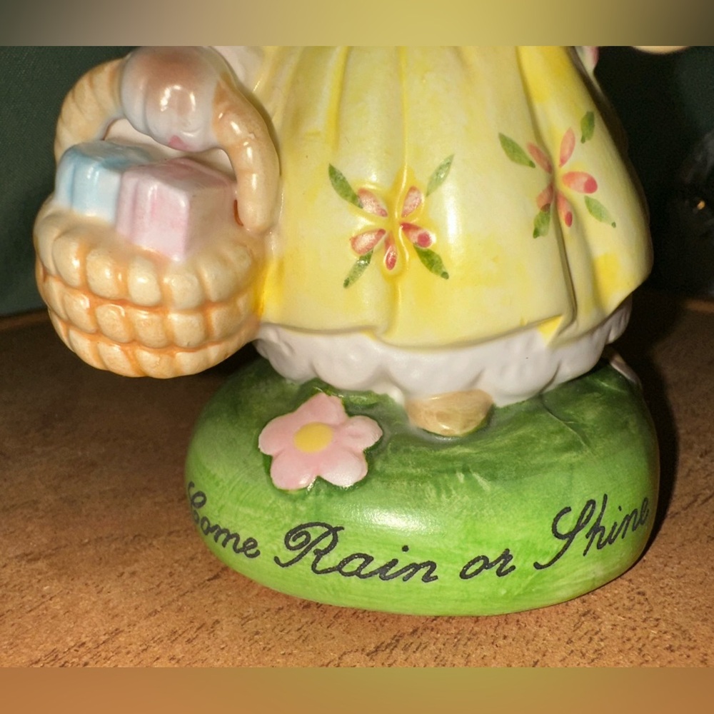Vintage Avon The Cherished Moments Collection Come Rain or Shine Bunny Rabbit 6” - Picture 2 of 11